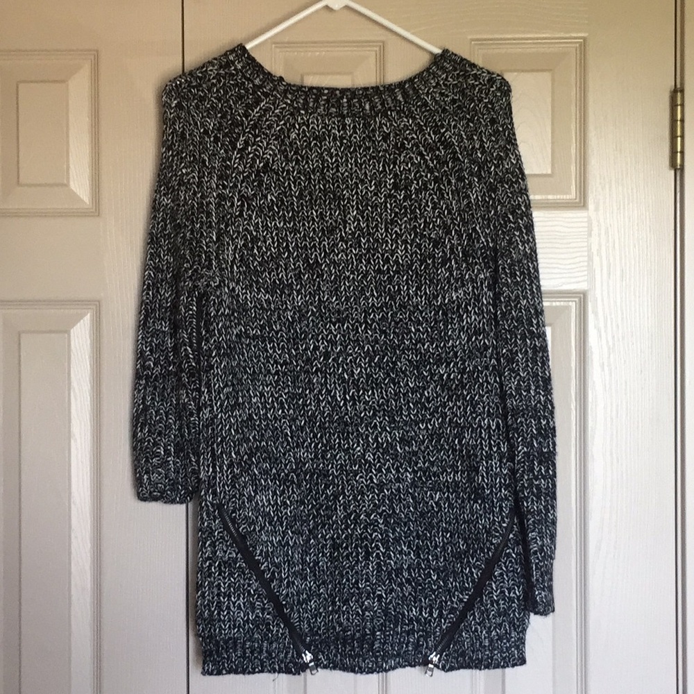 Forever 21 black zipper sweater